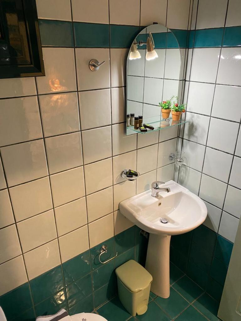 Golden Star Lejlighedshotel Nydri  Eksteriør billede